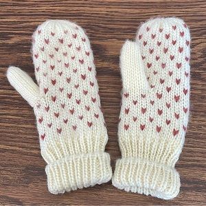 LC Lauren Conrad Mittens